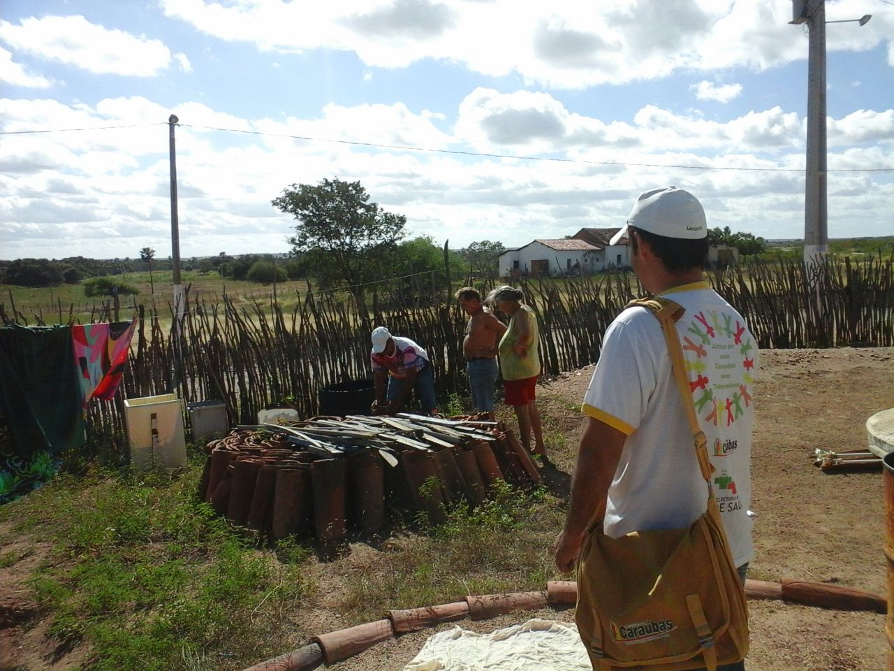 Agentes de endemias do município de Caraúbas continuam com trabalhos de prevenção ao Aedes Aegypti no Distrito de São Geraldo