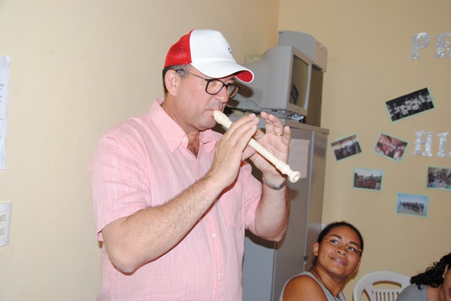 Vice-prefeito Paulo Brasil participa de atividades sociais no Cras do bairro Leandro Bezerra