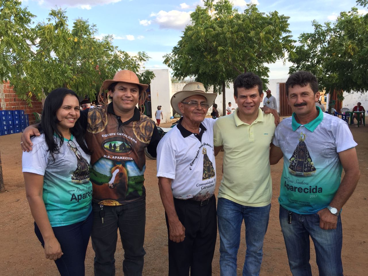 Prefeito Juninho Alves prestigia cavalgada alusiva as festividades de Nossa Senhora de Aparecida na comunidade de Trindade