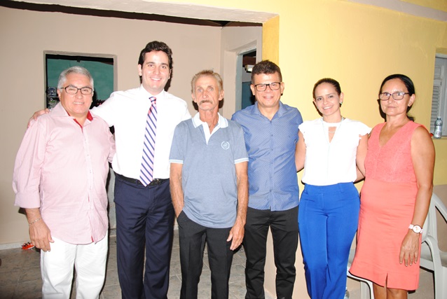 Prefeito Juninho Alves e vice-prefeito Paulo Brasil participam da festa de 69 anos da Igreja de Cristo do Apanha-peixe