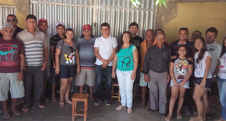 Prefeito Juninho Alves participa da roda de conversa com Associação da Volta do Juazeiro e Favone