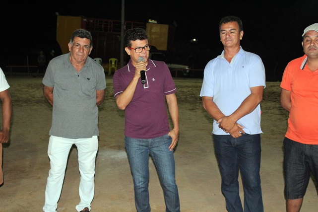 Prefeito Juninho Alves participa da final  da 12° Copa da Várzea