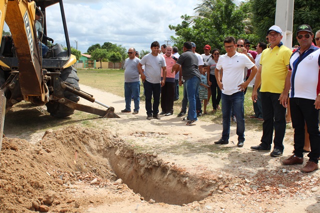 Prefeitura de Caraúbas e Caern iniciam obras de substituição da adutora que beneficia comunidades na região da várzea