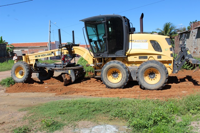 Após período chuvoso Prefeitura de Caraúbas inicia reparos estruturais nas ruas e bairros da cidade