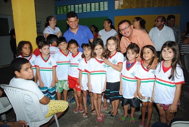 Instituto Tiradentes realiza pesquisa de opinião e secretário de Educação de Caraúbas é apontado com o mais atuante