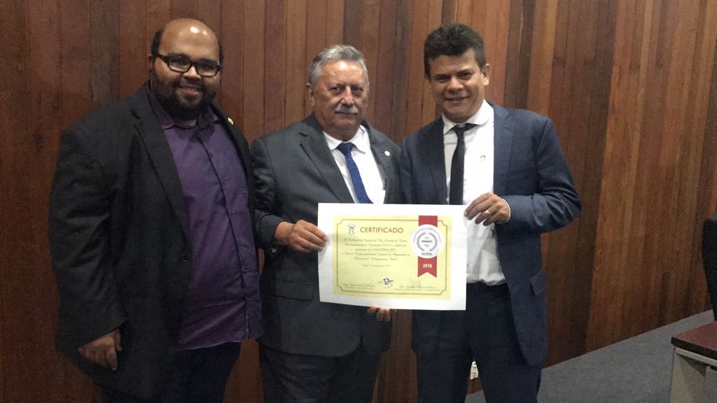 TJRN premia prefeito Juninho Alves com “Selo de Bom Pagador”