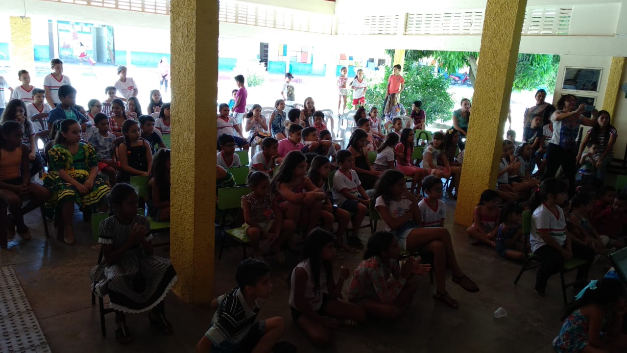 Show cultural da escola Josué de Oliveira encerra projeto folclórico em Caraúbas