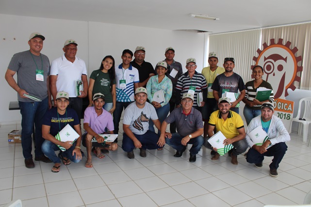 Prefeitura de Caraúbas inicia segunda etapa do programa “Conhecer Rural” voltado para o manejo sanitário de suínos