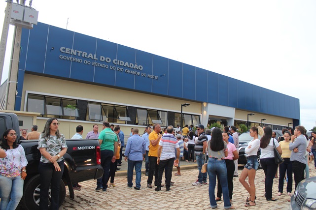 Governador Robinson Faria e prefeito Juninho Alves inauguram Central do Cidadão em Caraúbas