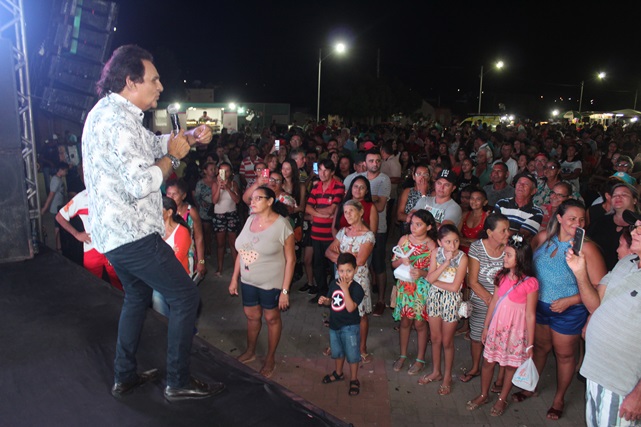 Oitava Feira da Lua Caraúbas é sucesso de público e renda