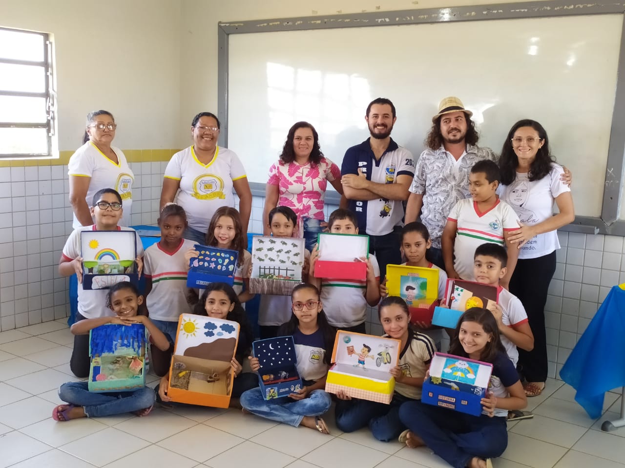 Escola Leônia Gurgel realiza culminância do projeto de leitura “Livro na Caixa”