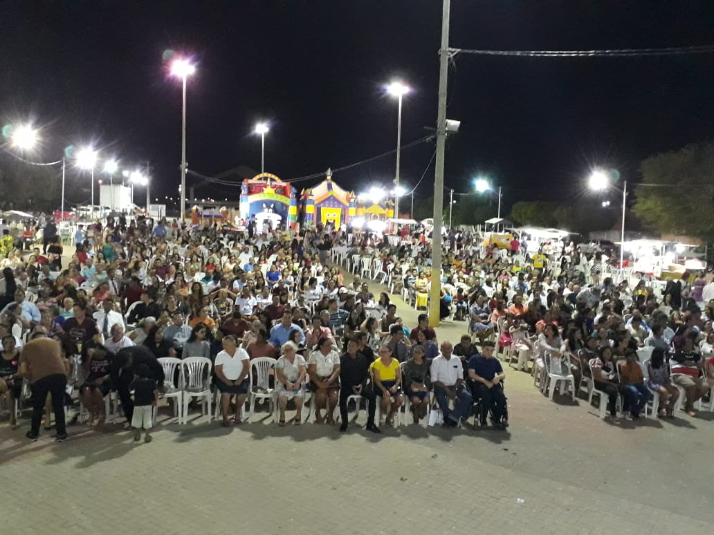 Terceira edição do Dia do Evangélico é celebrada com grande multidão em Caraúbas