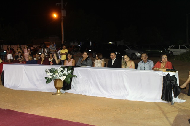 Comunidade da Cachoeira vive noite de emoção e beleza com formatura na Escola Francisco de Paula Pessoa Filho