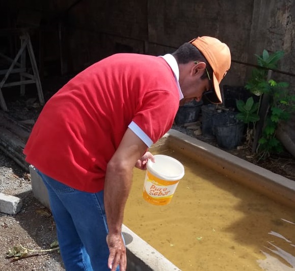 Agentes de Combate as Endemias de Caraúbas realizam ação contra o mosquito Aedes Aegypt