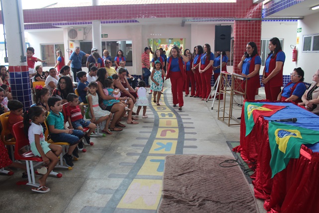 “Creche Modelo” reúne comunidade escolar para celebrar um ano de funcionamento educacional