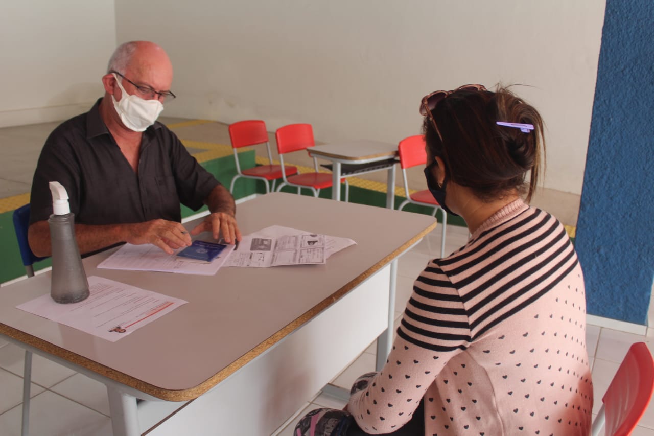 Secretaria Municipal de Planejamento inicia cadastro de trabalhadores para atuar na área da fruticultura em Caraúbas