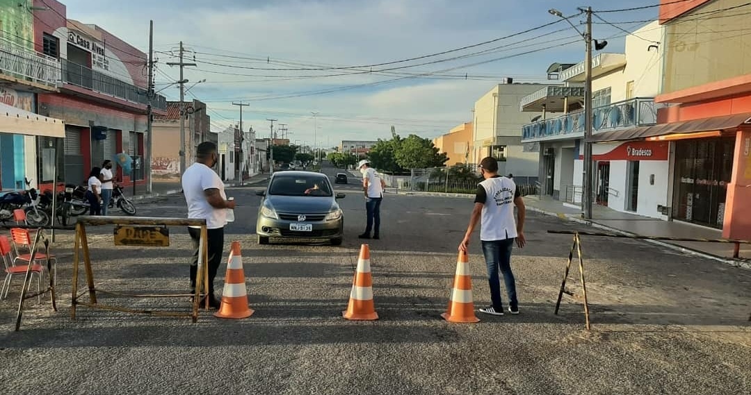 Secretaria de saúde de Caraúbas alerta sobre alto índice de transmissão e pede reforço nos cuidados