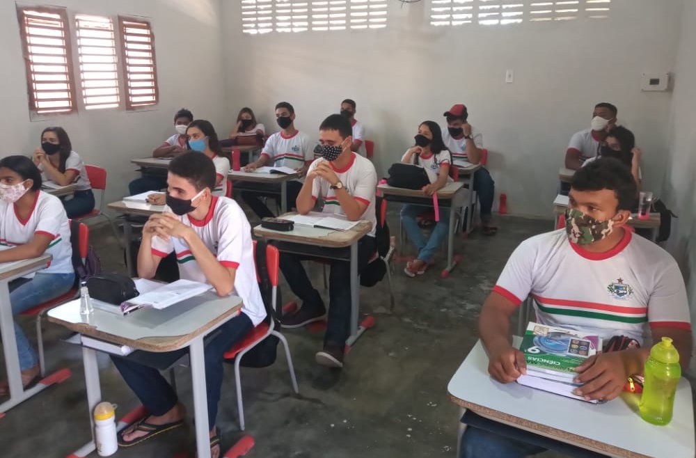 Rede Municipal de Ensino retoma aulas presenciais do Ensino Infantil e Fundamental I nesta segunda-feira em Caraúbas