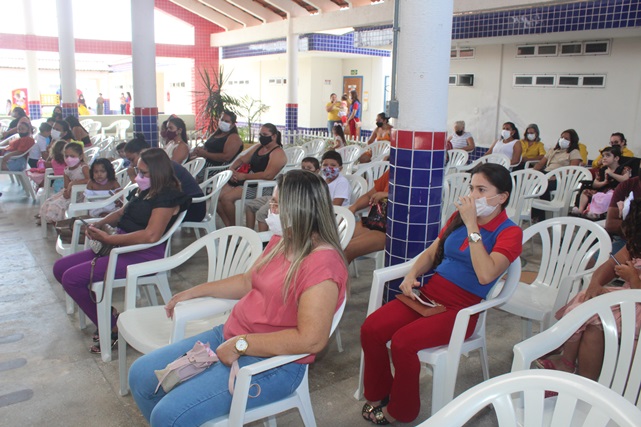 Creche Modelo comemora com comunidade escolar três anos de atividades em Caraúbas