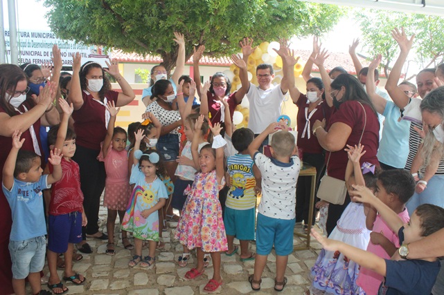 Cmei Giselda Fernandes celebra 45 anos de história na Educação de Caraúbas