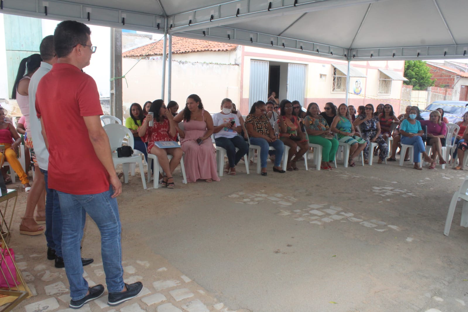 Escolas da rede municipal de Caraúbas realizam festas para as mães neste sábado