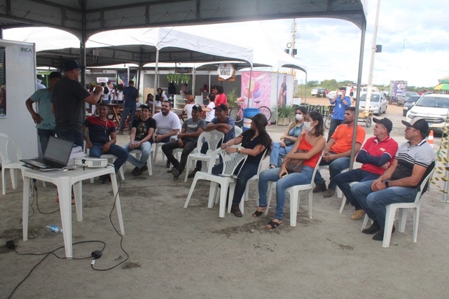 Equipe do Sebrae realiza palestras sobre manejo caprinos, ovinos e bovinos são ministradas na Expoeste em Caraúbas