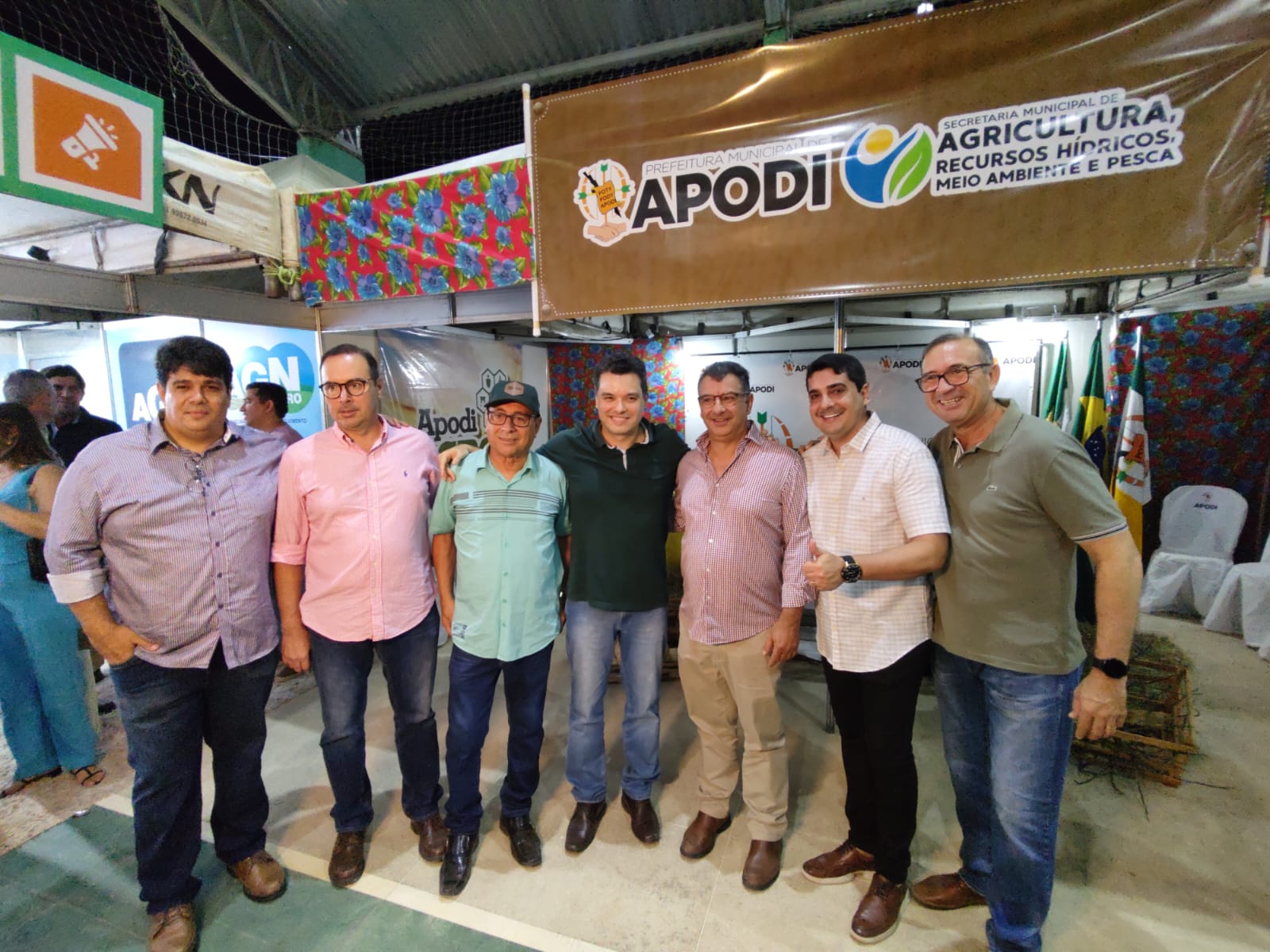 Vice-prefeito Paulo Brasil visita II Exposição Agropecuária do Apodi