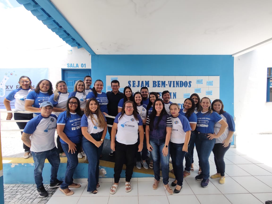 Prefeito Juninho Alves visita Feira de Ciências no Instituto Nossa Senhora do Perpétuo Socorro