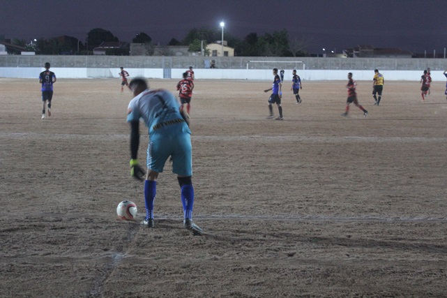 Prefeitura de Caraúbas reúne times na abertura oficial da IV Edição da Copa Municipal de Futebol