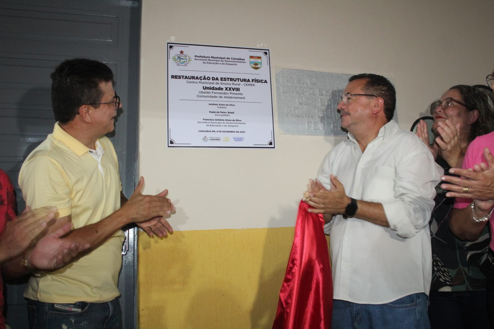 Prefeito Juninho Alves entrega UBS e Cemer ao povo do Abderramant