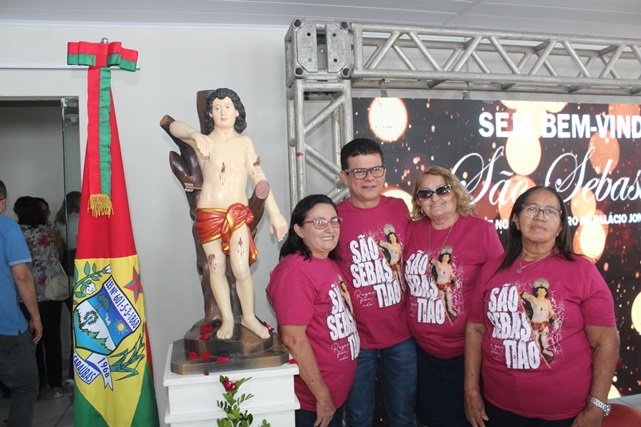 Palácio Jonas Gurgel recebe visita da imagem de São Sebastião nos preparativos para a festa do Santo Padroeiro