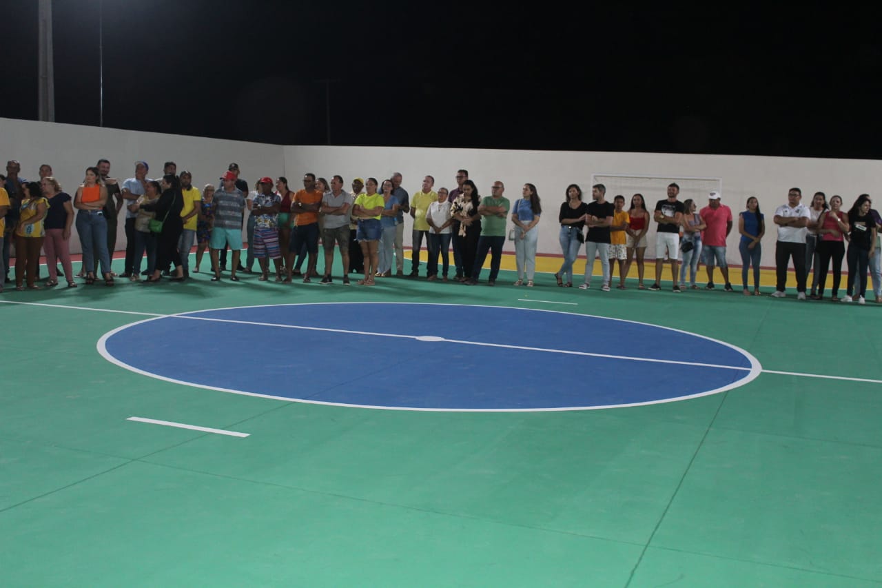 Prefeito Juninho Alves inaugura Quadra de Esporte na comunidade do Santo Antônio