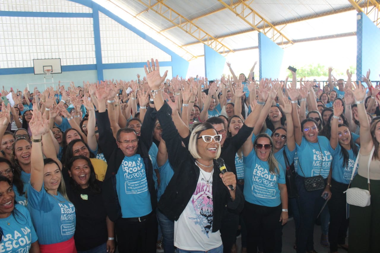 Workshop Pedagógico “Deixe Ela” abre segundo dia da Jornada Educacional em Caraúbas